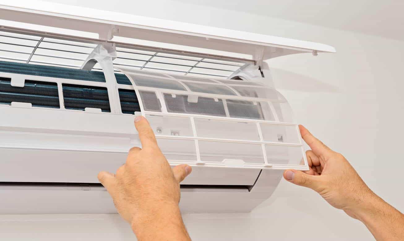 Cleaning Aircon Filters